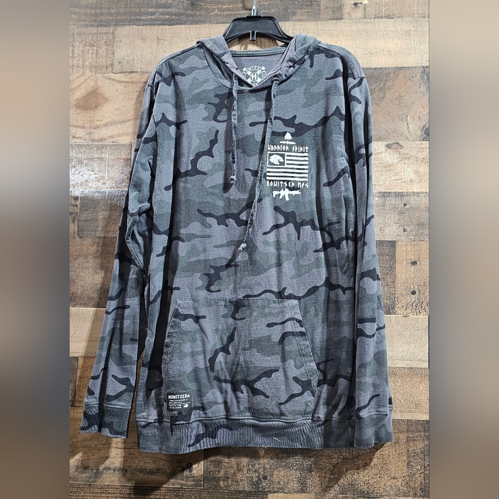 Howitzer Hoodie Medium worn once Mens